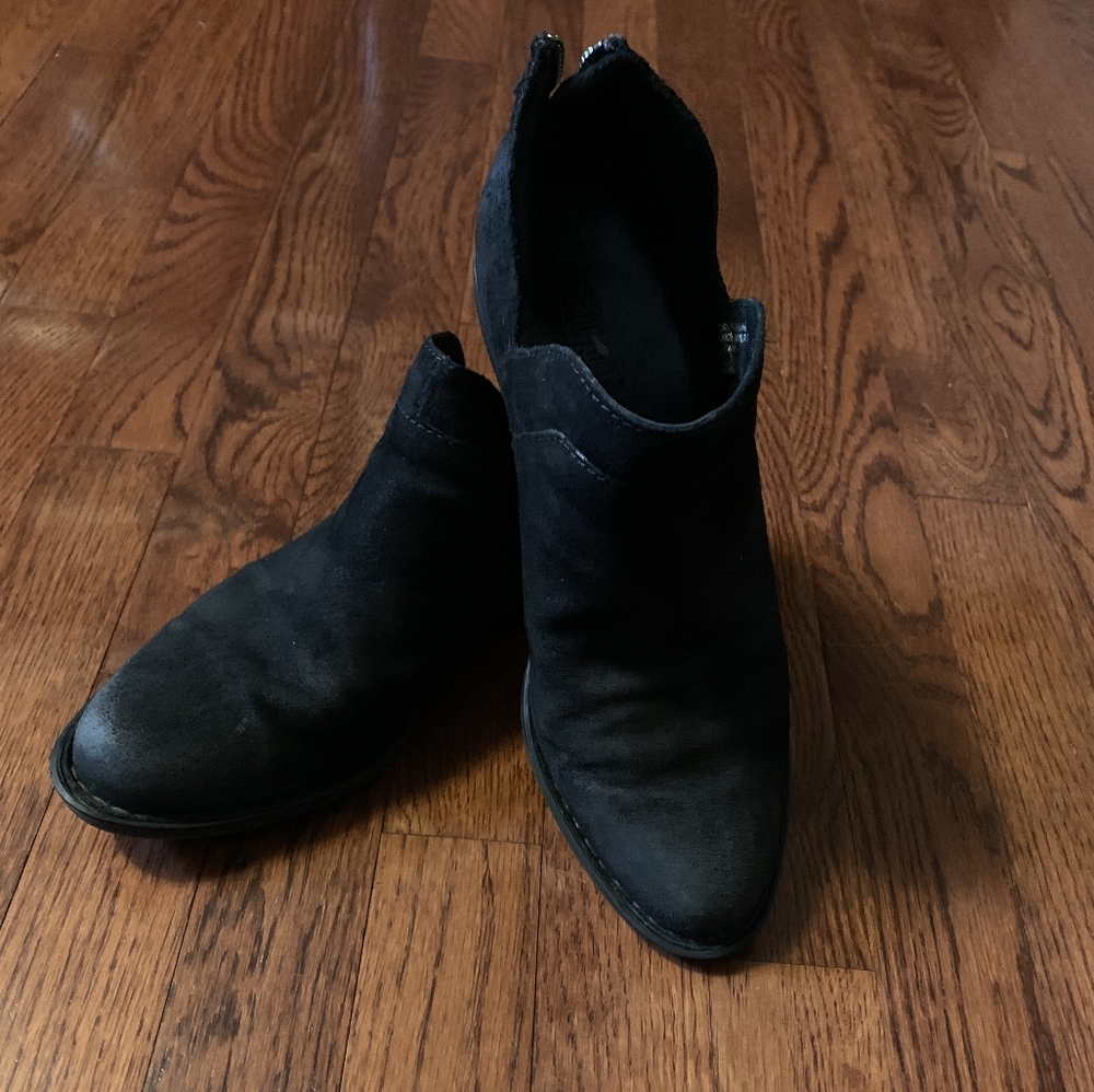 BORN Black ankle boots